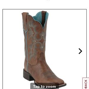 Ariat women’s square toe rubber bottom boots size 7.5B